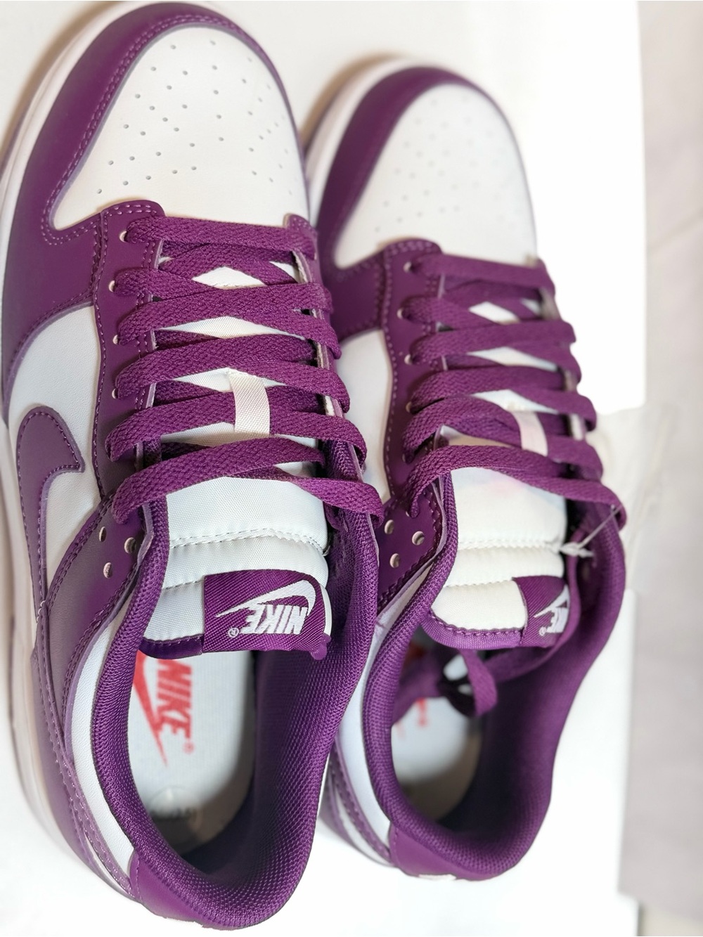 Nike Purple and White Low-Top Sneakers - Picture 7 of 10